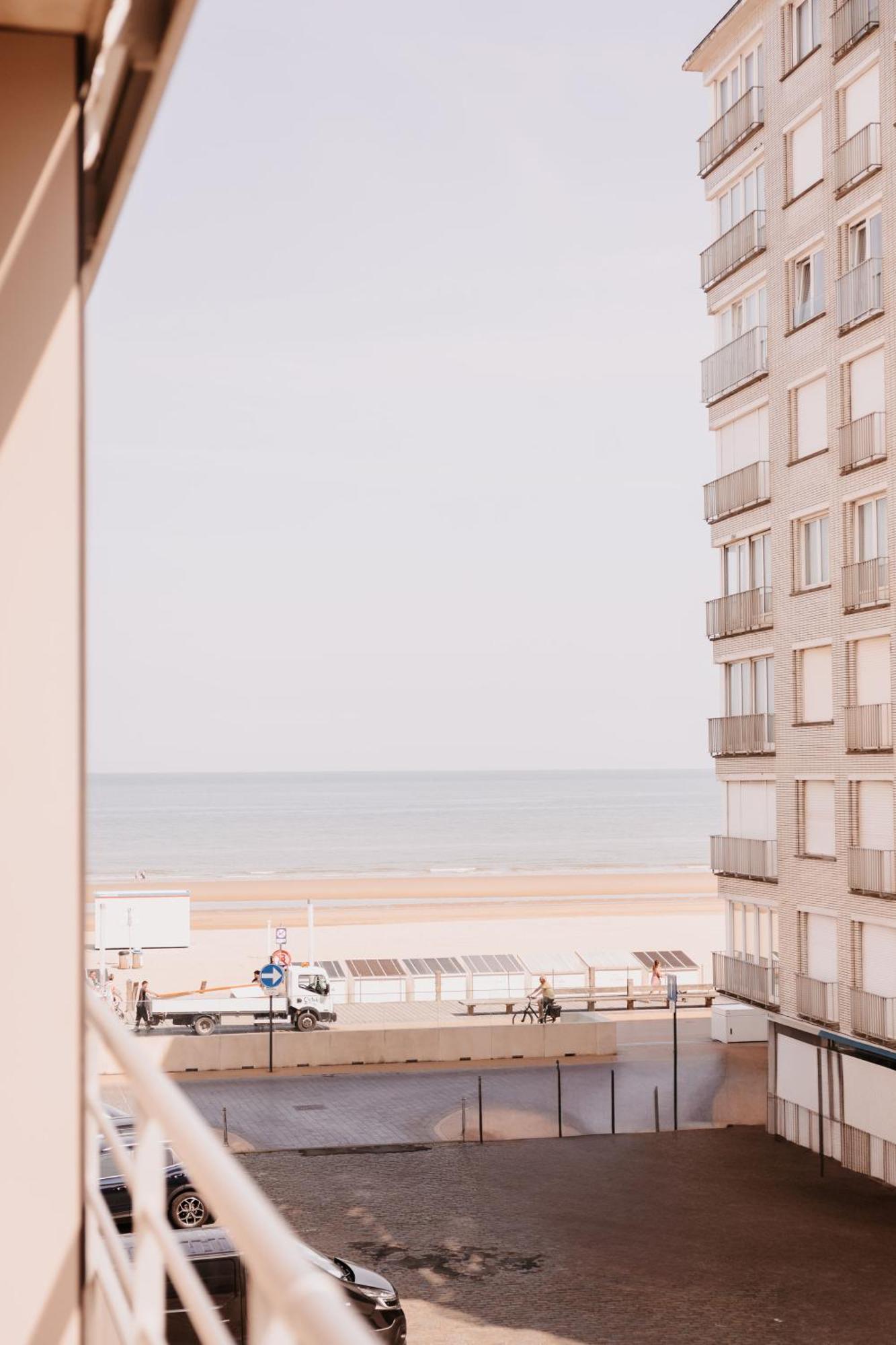 Sea Side