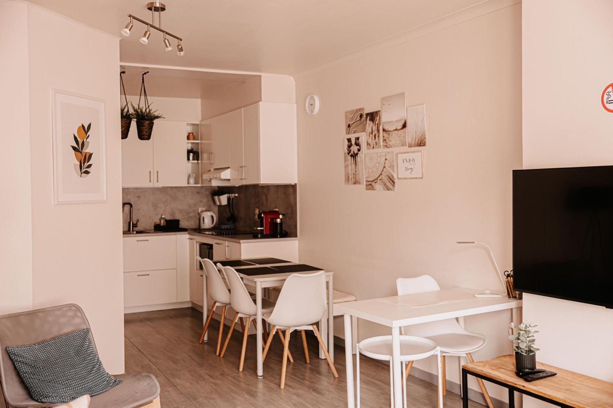 Sea Side Apartment